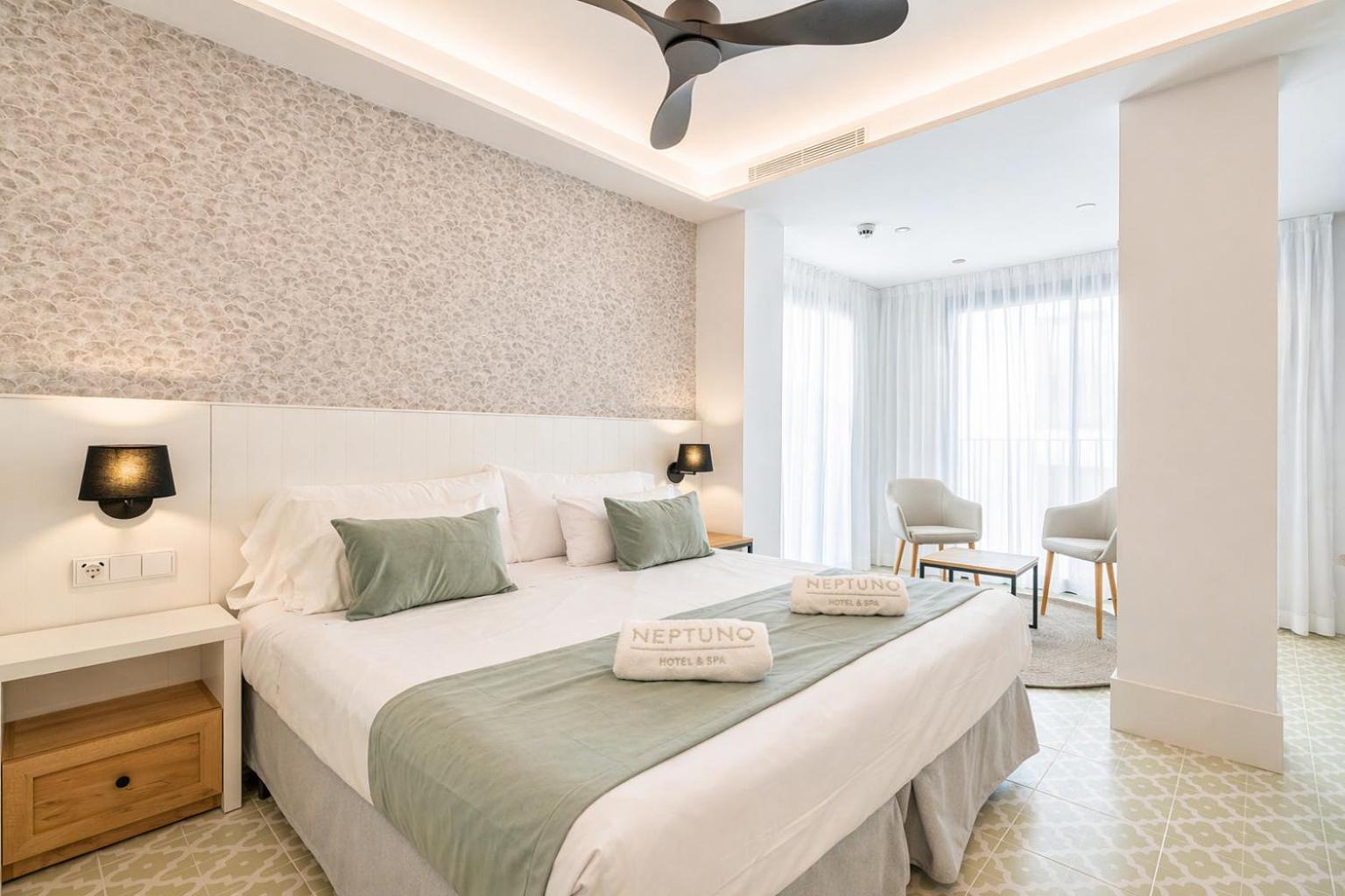 Doppelzimmer mit Terrasse und Whirlpool im Freien